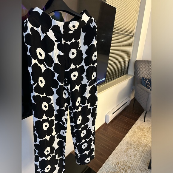 Ipekyol floral suit( blouse and pants) size 36 eu - Picture 2 of 3